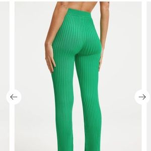 Good American - Ribbed Flare Pant - Size 00/0